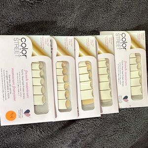 Color Street French Manicure Nail Set in Cream and White